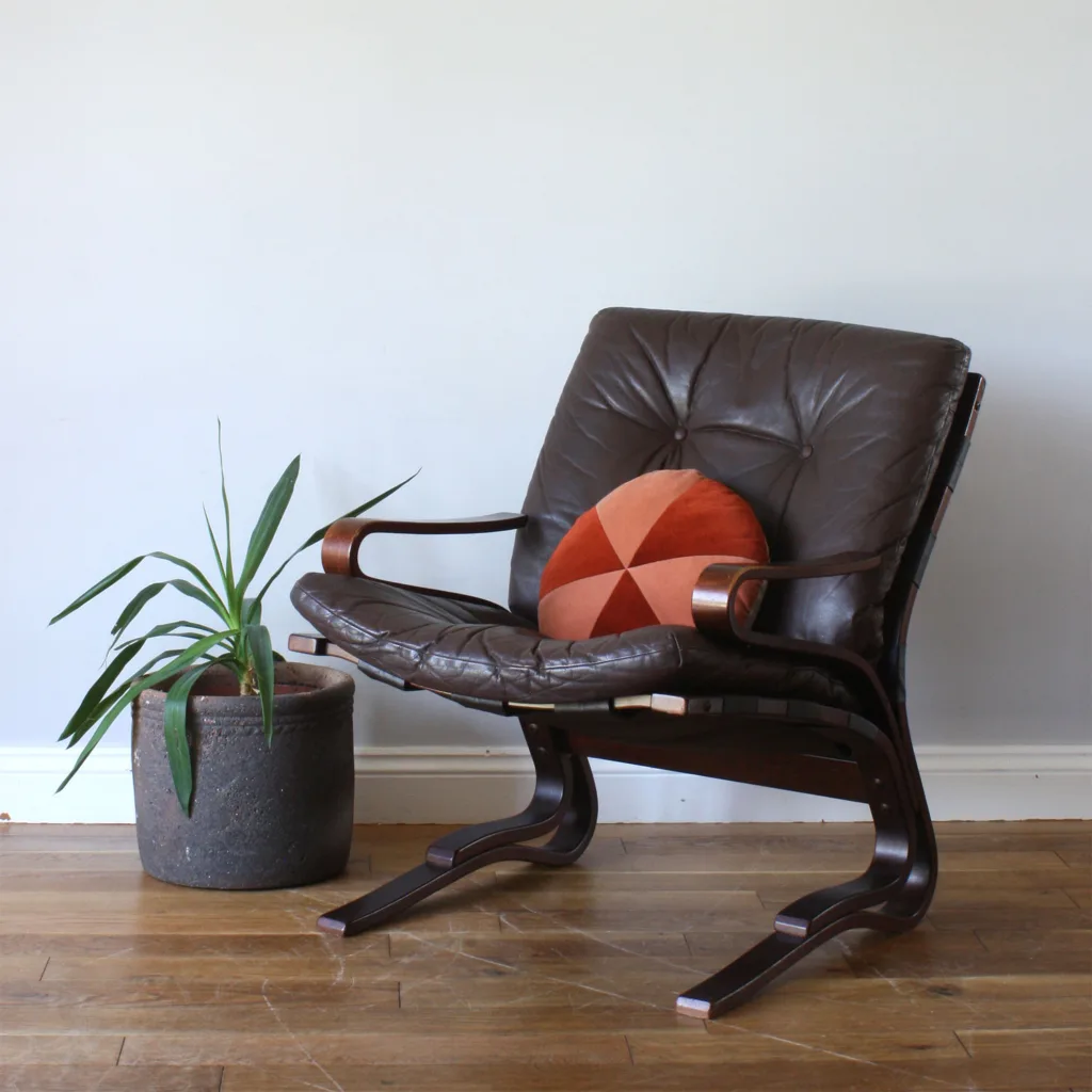 Skyline Bentwood Danish Midcentury Lounge Chair by Hove Møbler