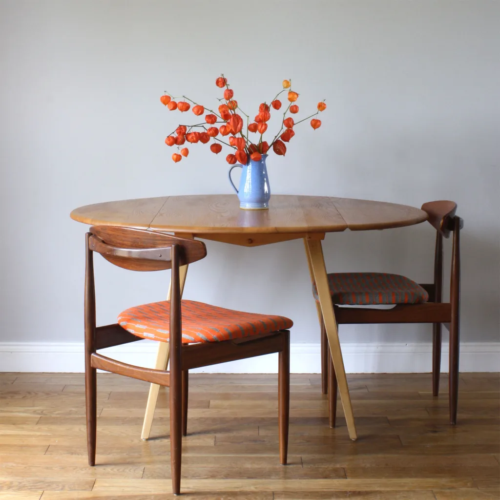 Vintage Ercol Oval 'Windsor' Model 384 Dining Table