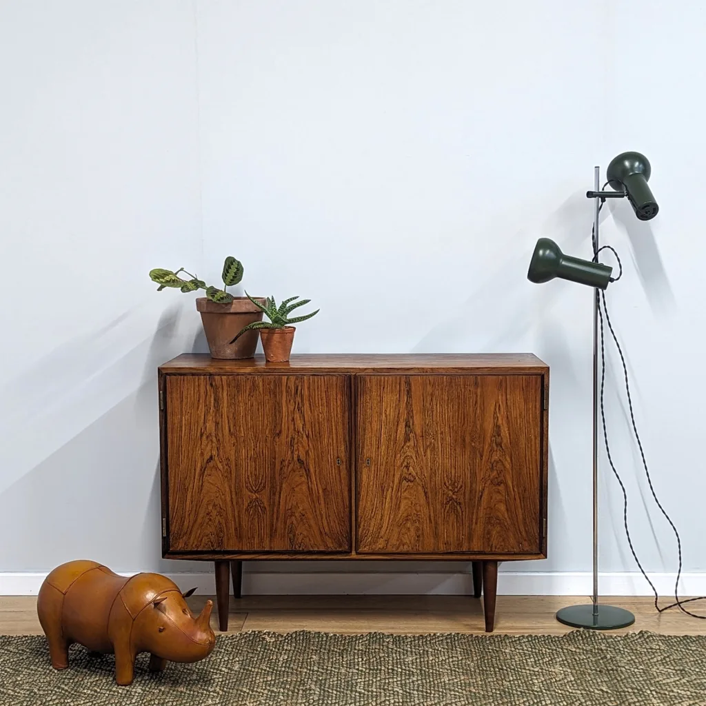 Elegant Midcentury Danish Rosewood Cabinet by Carlo Jensen for Hundevad
