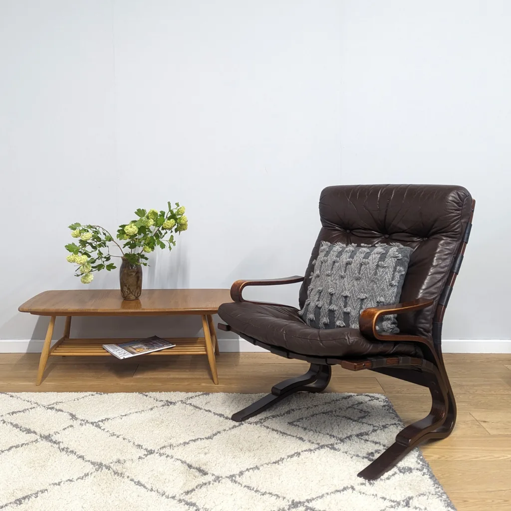 Original 1970s Danish Tall Leather 'Skyline' Armchair by Hove Mobler