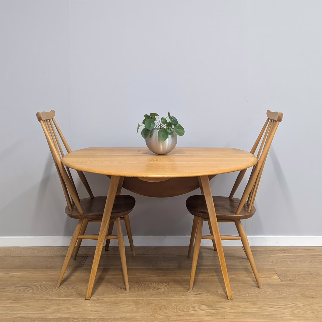 Vintage Ercol Windsor Model 384 Oval Dining Table